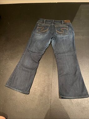 Silver Jeans Dark Blue Flare Jeans with Back Pocket Stitching